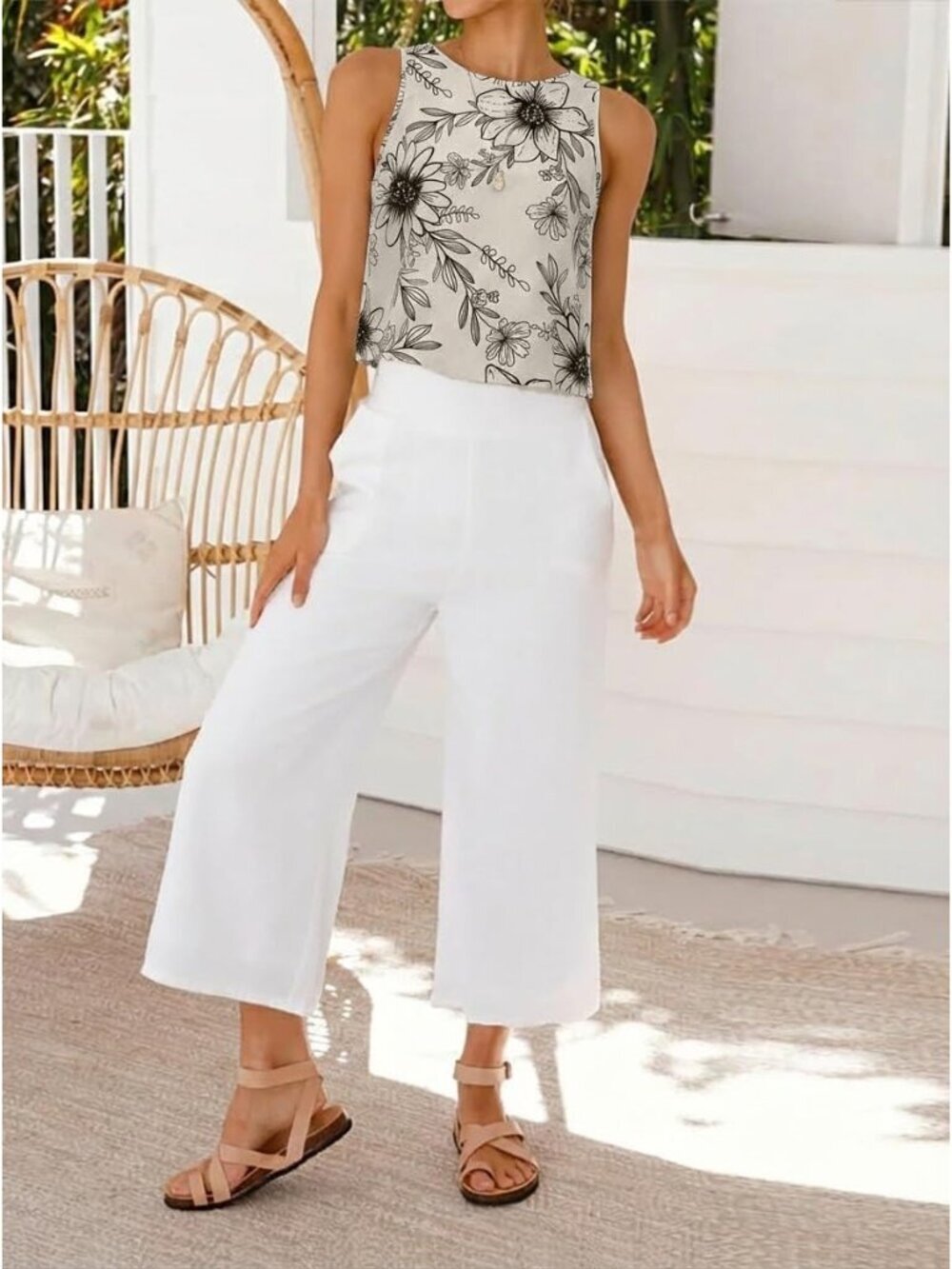 〽️Women Floral Cream Black Button Linen Summer Beach Sleeveles Imported Tank Top